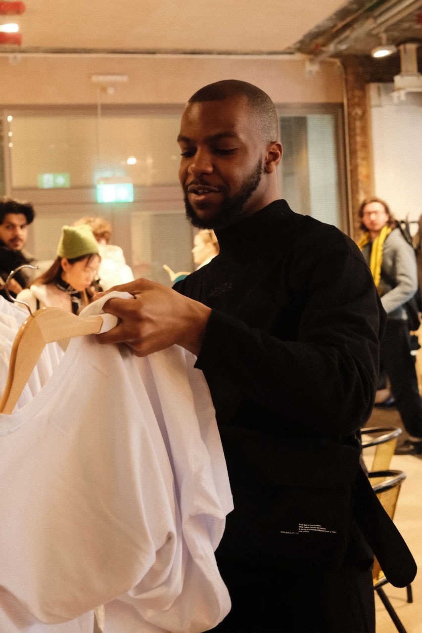 AELIZA A5 Messenger Bag UK London Streetwear Pop-Up Book For A Bag Streetwear Clothing Reading England