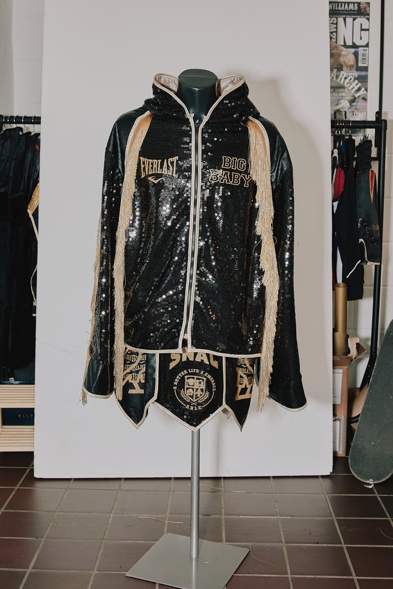 jared anderson ovo everlast fight kit robe gloves drake april 8 fight