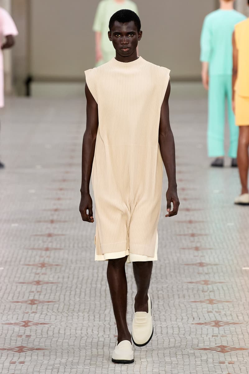 HOMME PLISSÉ ISSEY MIYAKE Spring Summer 2024 Runway Show Paris Fashion Week SS24 Collection