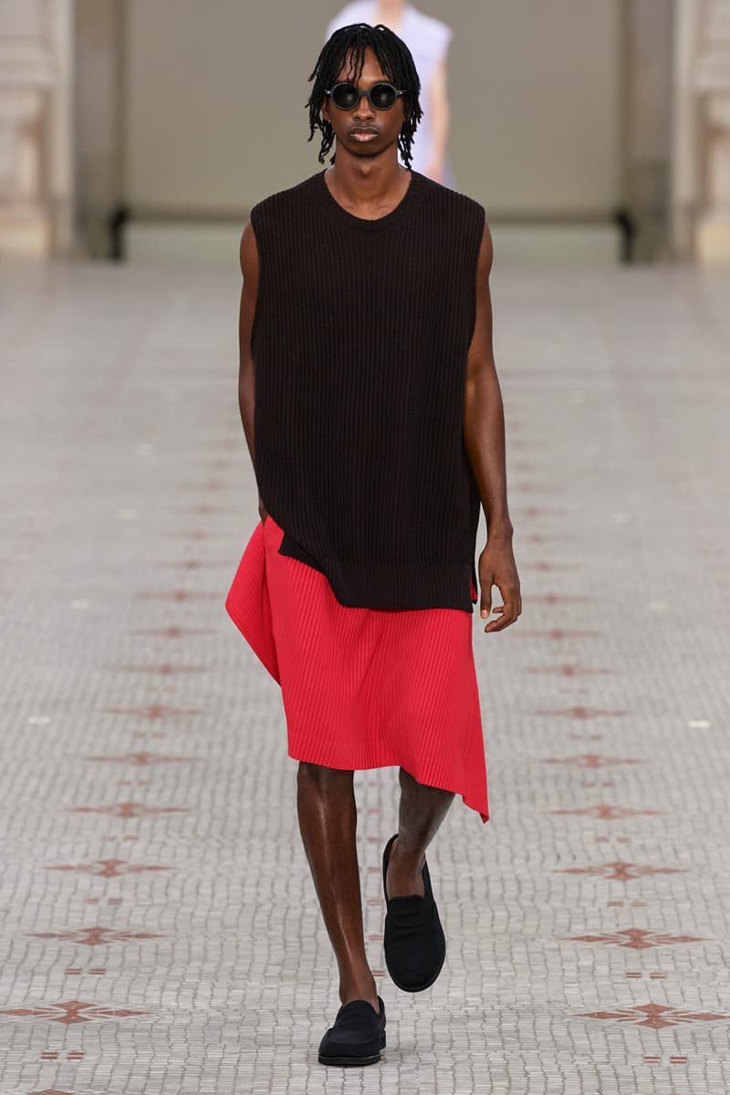 HOMME PLISSÉ ISSEY MIYAKE Spring Summer 2024 Runway Show Paris Fashion Week SS24 Collection