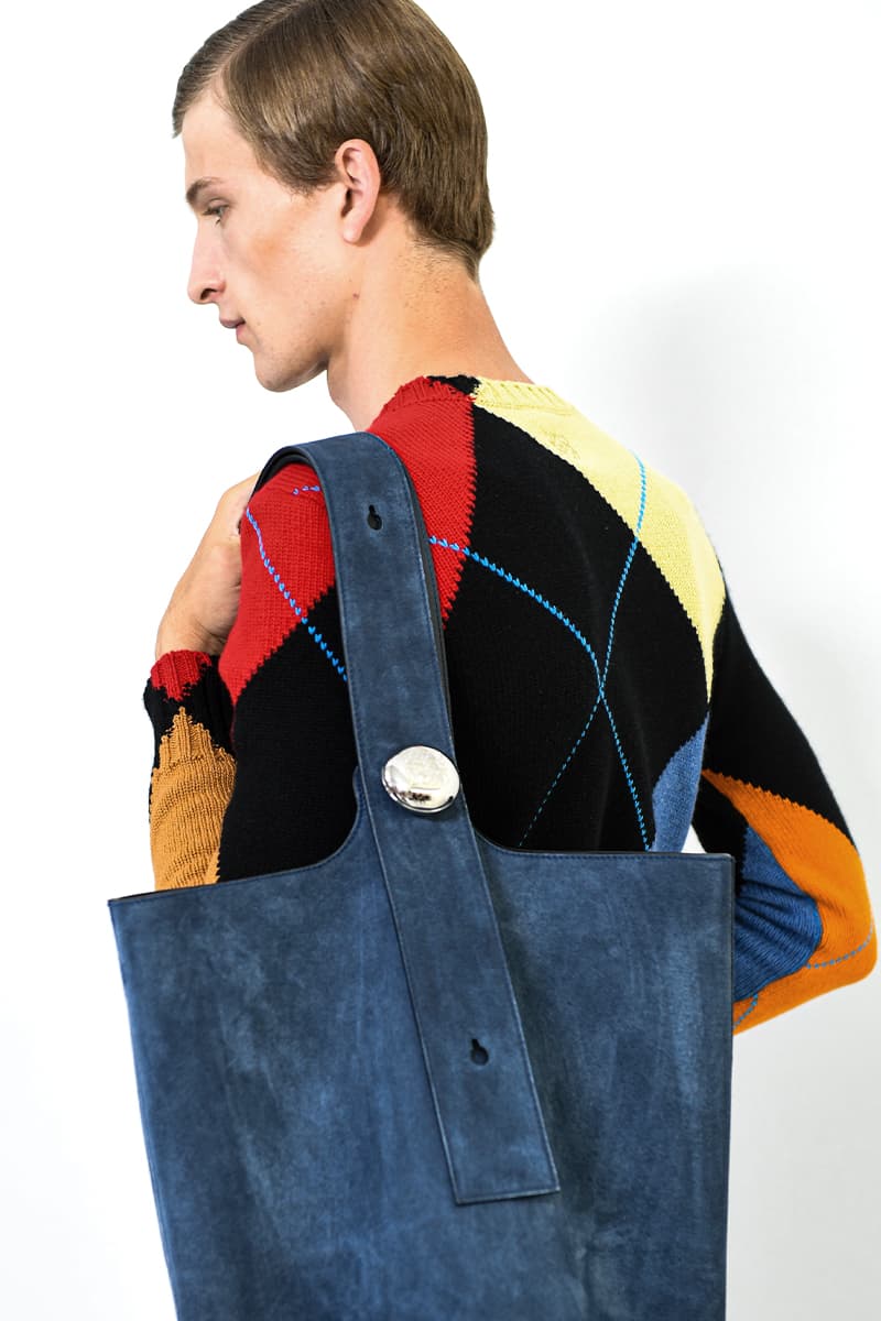 Loewe SS24 Dazzles With Glitter jonathan anderson jw anderson glitter boys glamour glam runway catwalk paris fashion week spring/summer 2024 pfw