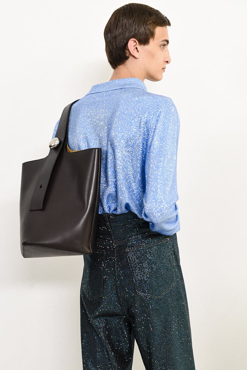 Loewe SS24 Dazzles With Glitter jonathan anderson jw anderson glitter boys glamour glam runway catwalk paris fashion week spring/summer 2024 pfw