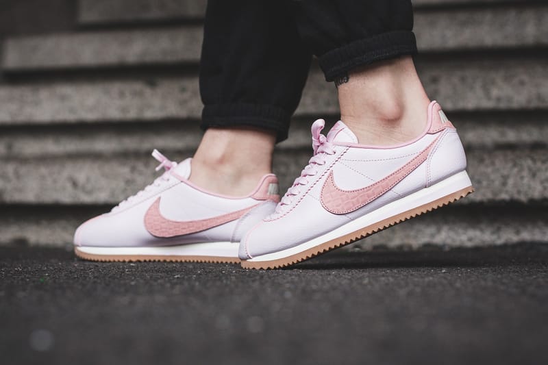 Nike Cortez Pink And Gold OFF 55 Teodoromora