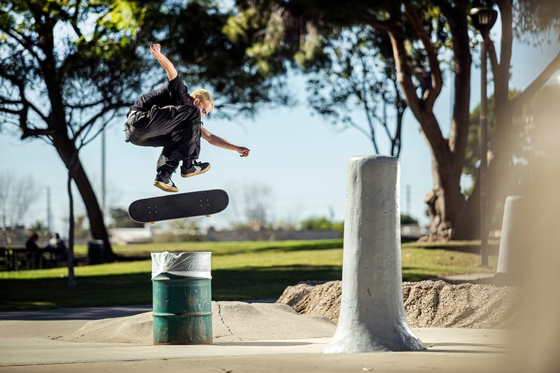 cariuma skate
