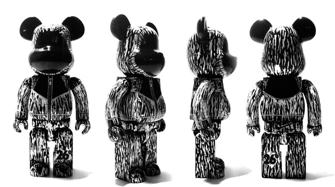 Medicom Toys Bearbrick x Nike Windrunner x Darbotz