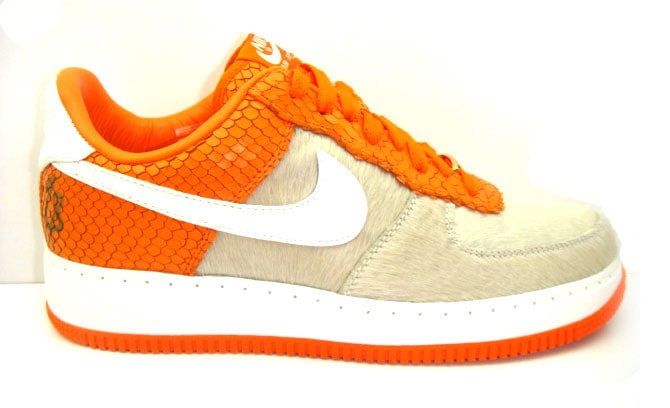 Nike Air Force 1 Supreme Inside Out 