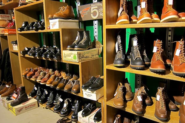 redwing shoe outlet