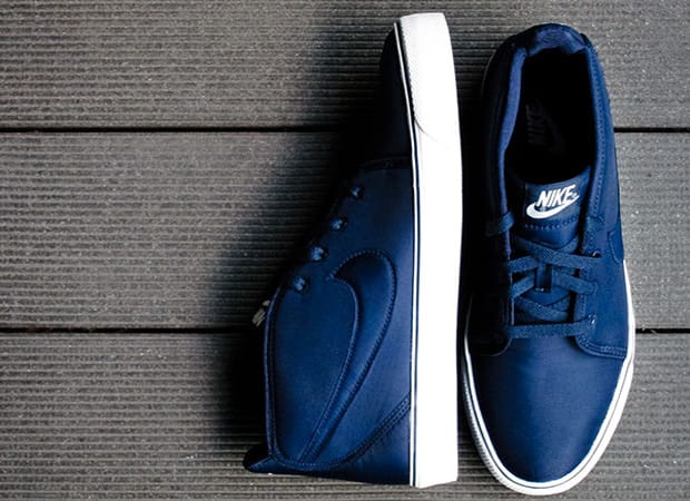 nike toki navy