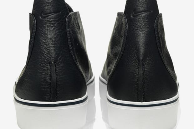 nike toki premium leather