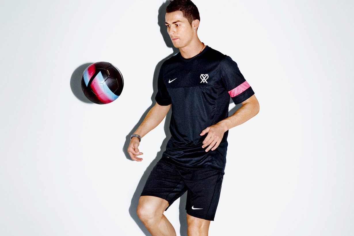 Vermeend Aantrekkelijk zijn aantrekkelijk Seminarie Cristiano Ronaldo Jeopardizes Nike Sponsorship with Own CR7 Footwear Line |  Hypebeast