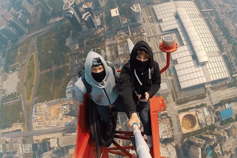 two-daredevils-climb-the-worlds-second-tallest-building-0