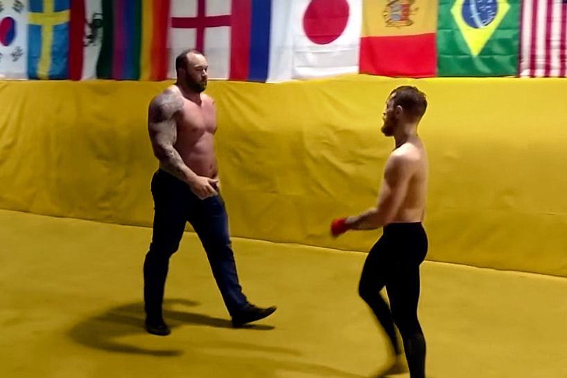 conor-mcgregor-spars-with-the-mountain-000