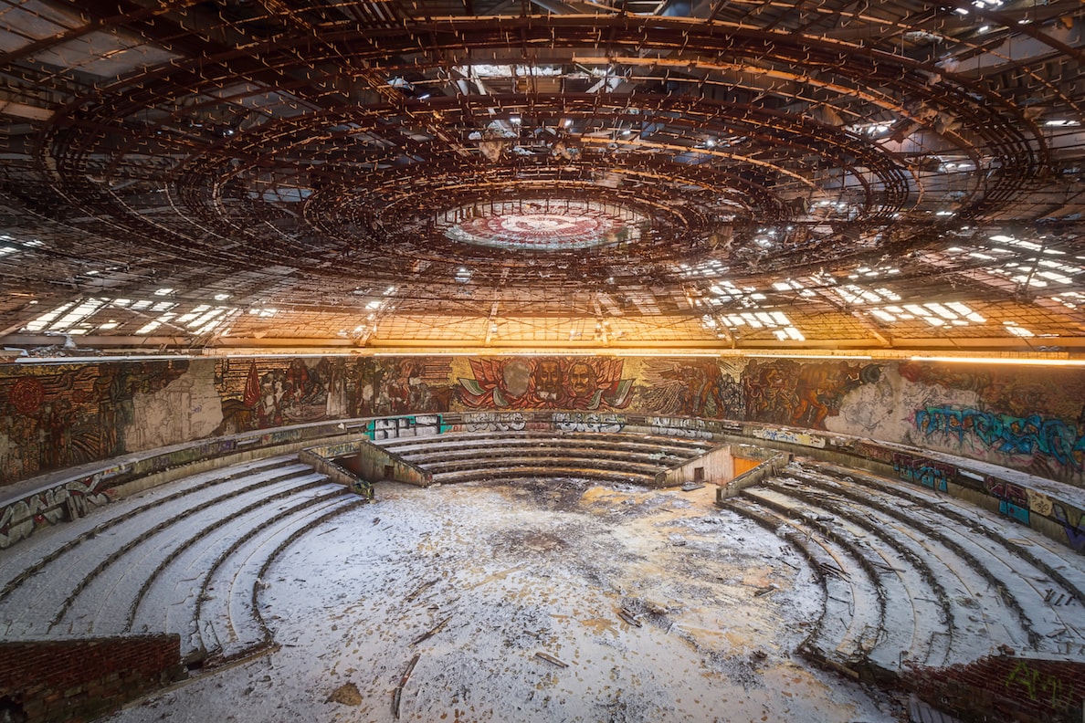 5 Instagram-Friendly Haunted & Abandoned Buildings ghosts halloween