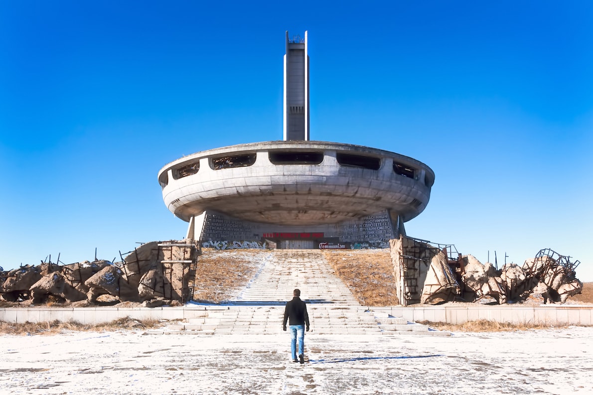 5 Instagram-Friendly Haunted & Abandoned Buildings ghosts halloween