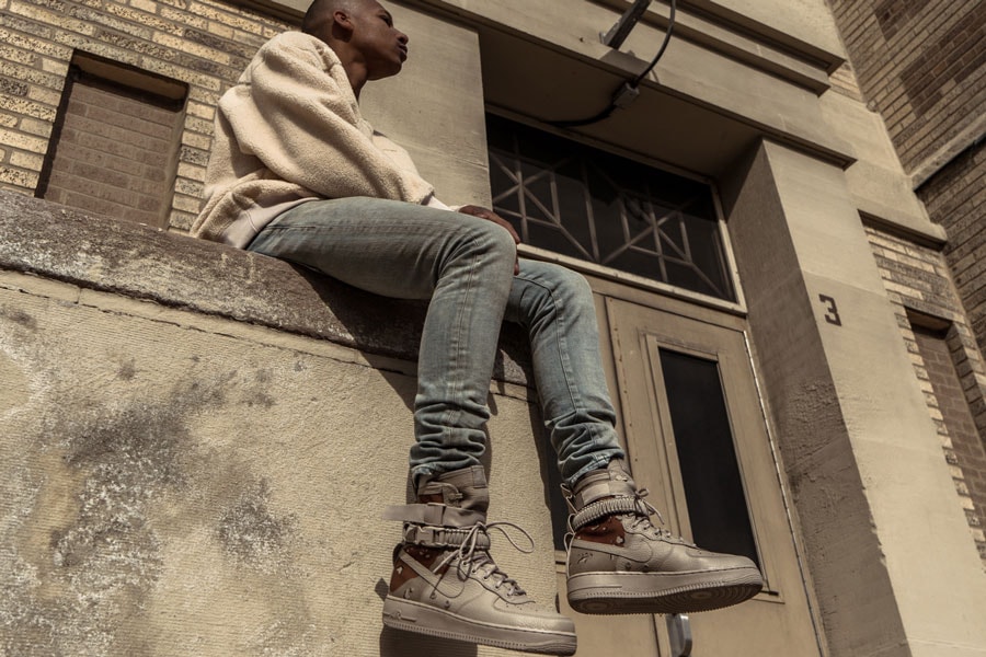 Nike Sf Af1 Special Field Air Force 1 Desert Camo And Dust Closer Looks Hypebeast Nike Sf Af1 Special Field Air Force 1 Desert Camo And Dust Closer Looks Hypebeast