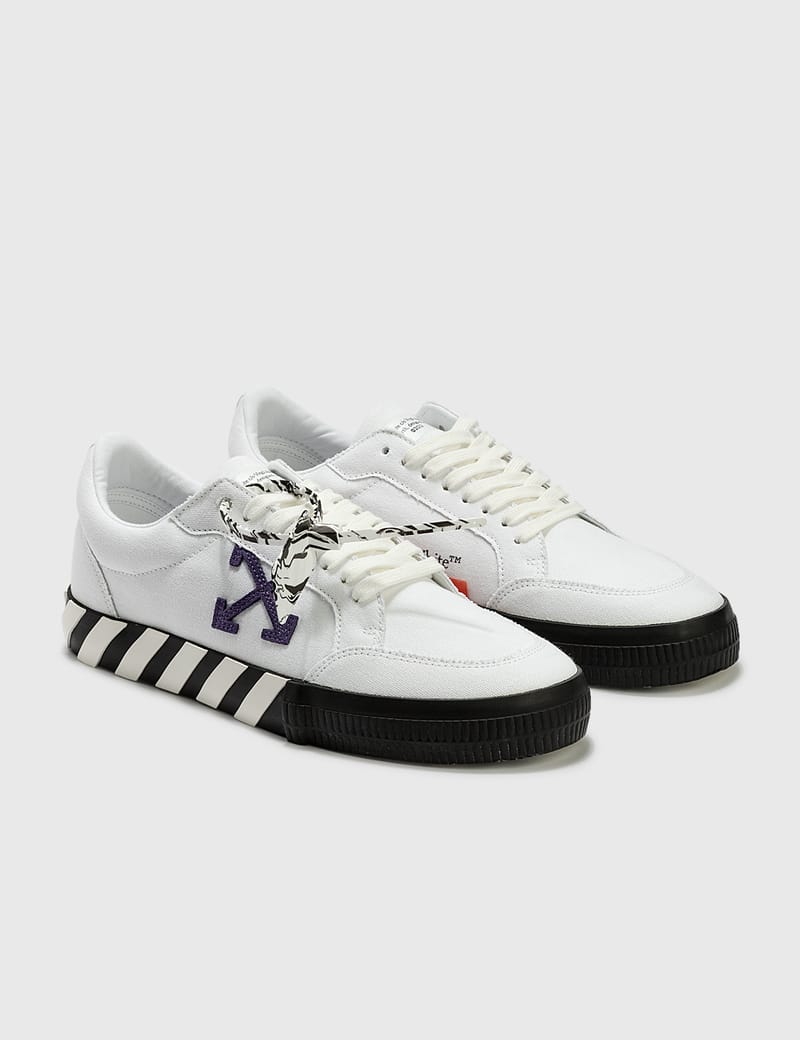 black & white low top vulcanized sneakers