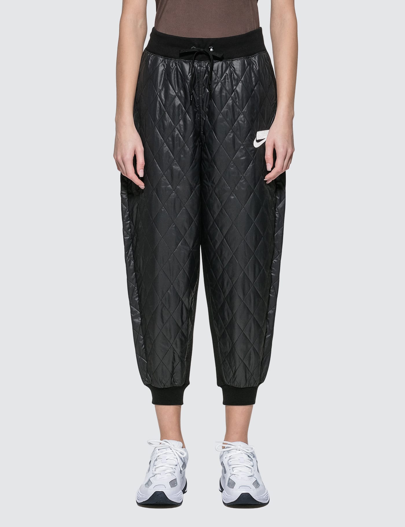 nike quilted trousers