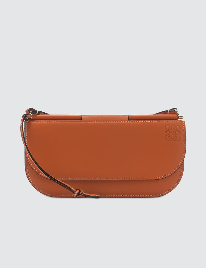 loewe gate pochette