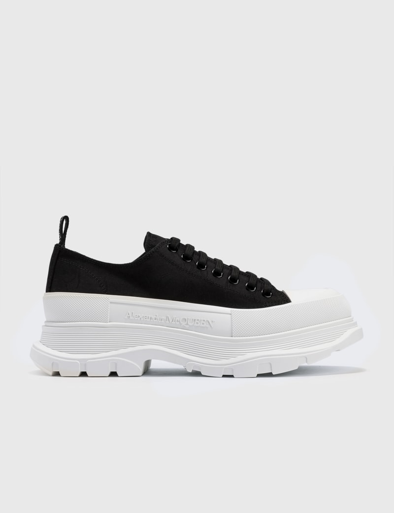 Alexander Mcqueen Tread Slick Lace-up Sneakers In Black