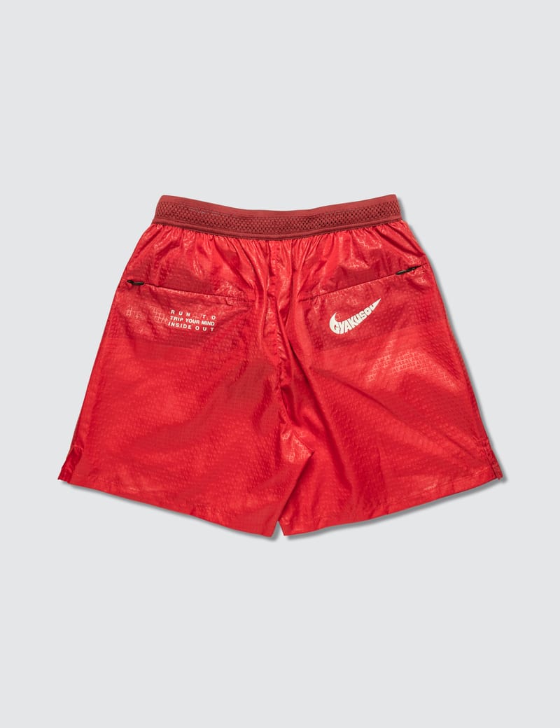gyakusou nike shorts
