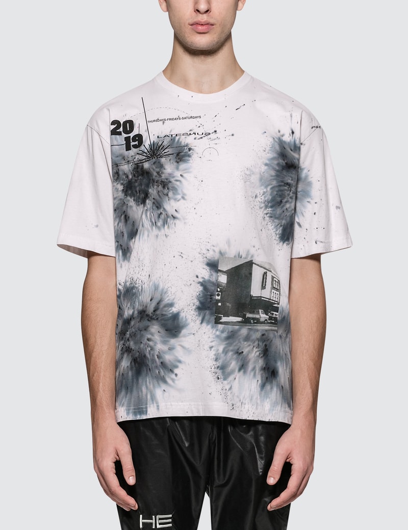 Image of GEO Late Sunset Typography S/S T-Shirt