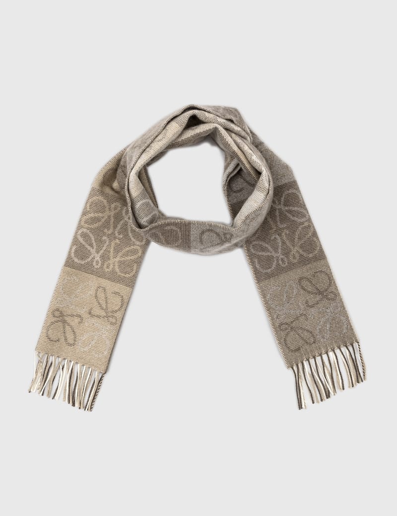 loewe anagram scarf