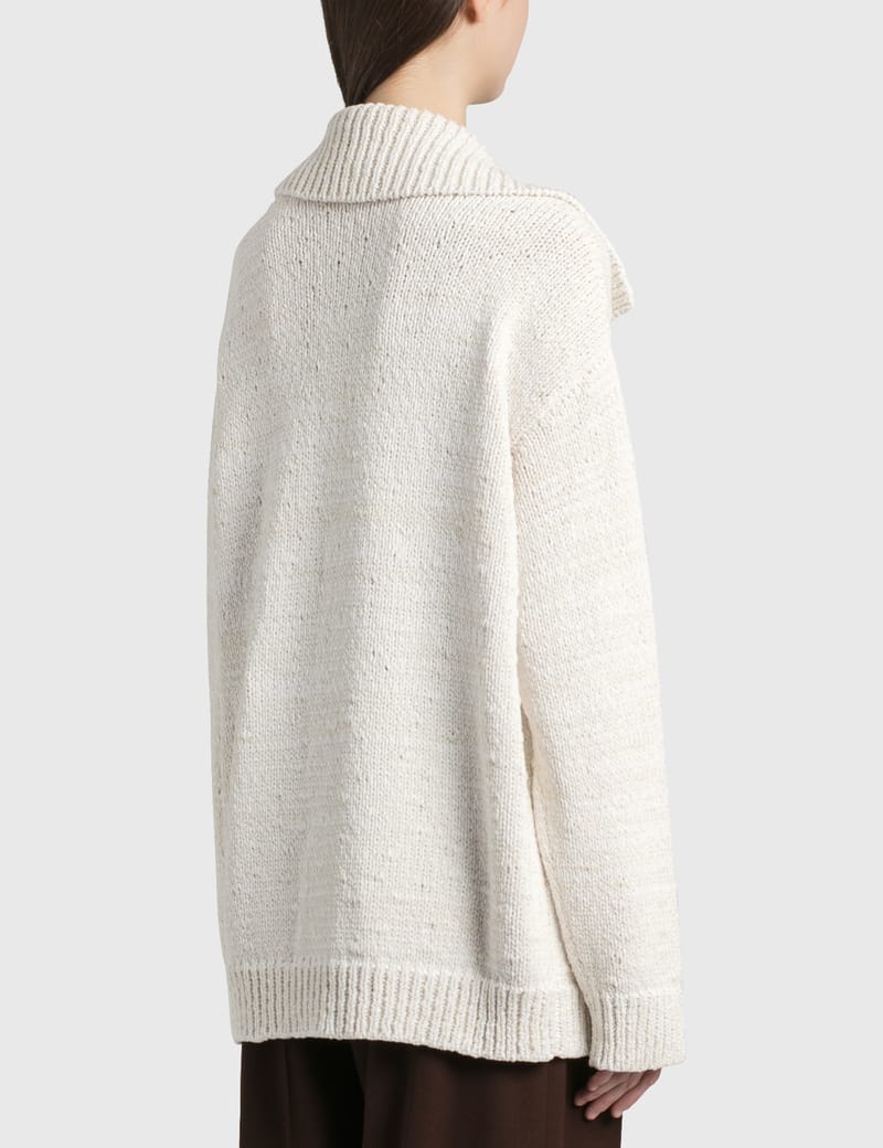 wide collar wool knit sweater