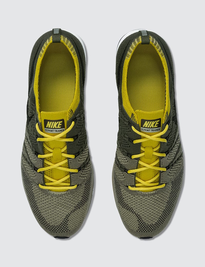 flyknit trainer yellow