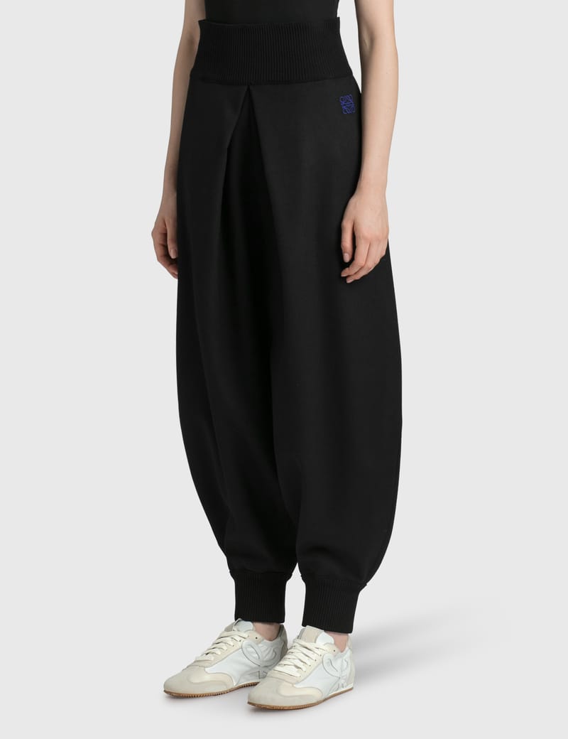 black balloon pants