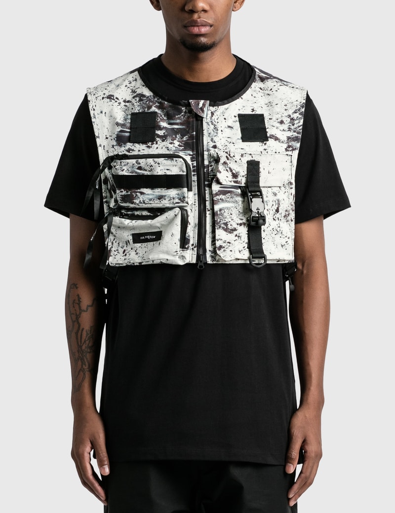 Image of Tobias Birk Nielsen Survive Vest