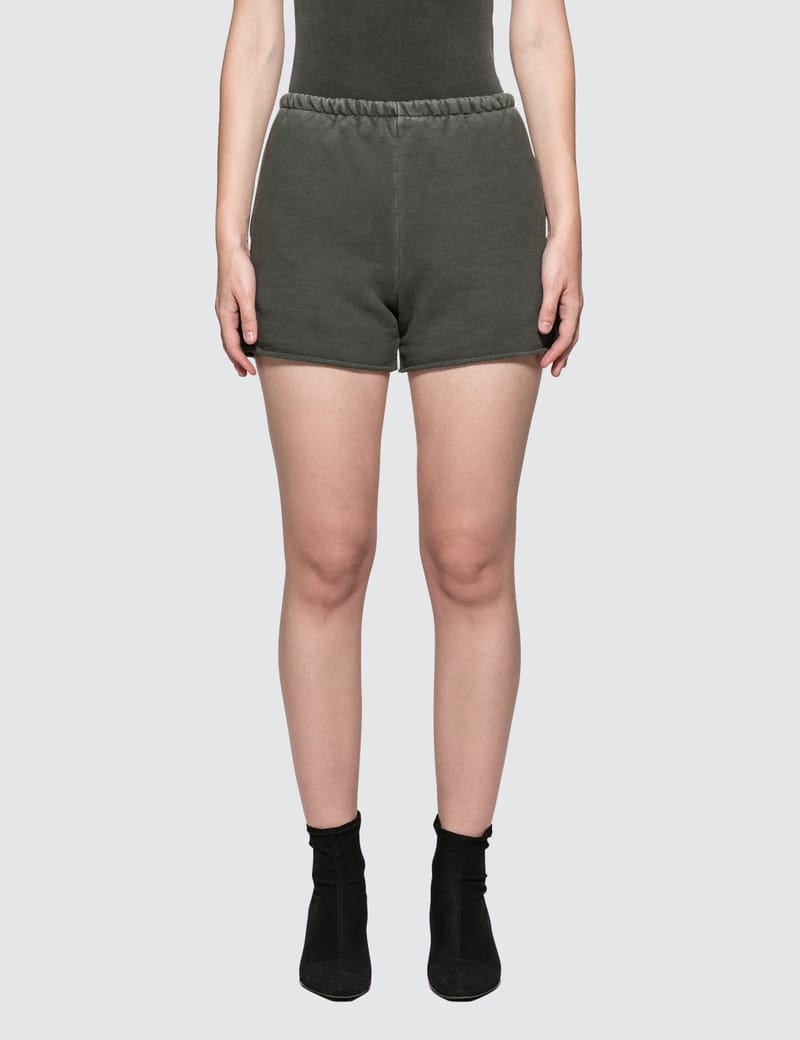 yeezy season 6 women's clothing