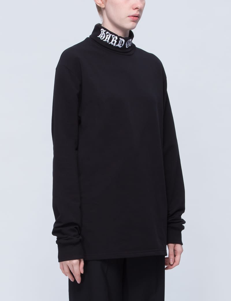 mbn turtleneck