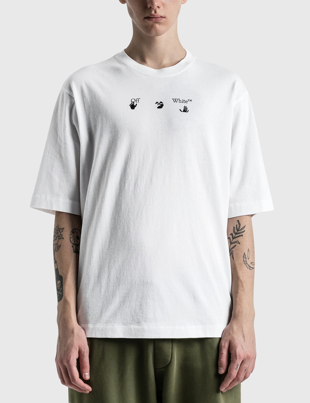 Magnetisk To grader Uforenelig Off-White - Paint Splat Arrow Skate T-shirt | HBX - Globally Curated  Fashion and Lifestyle by Hypebeast