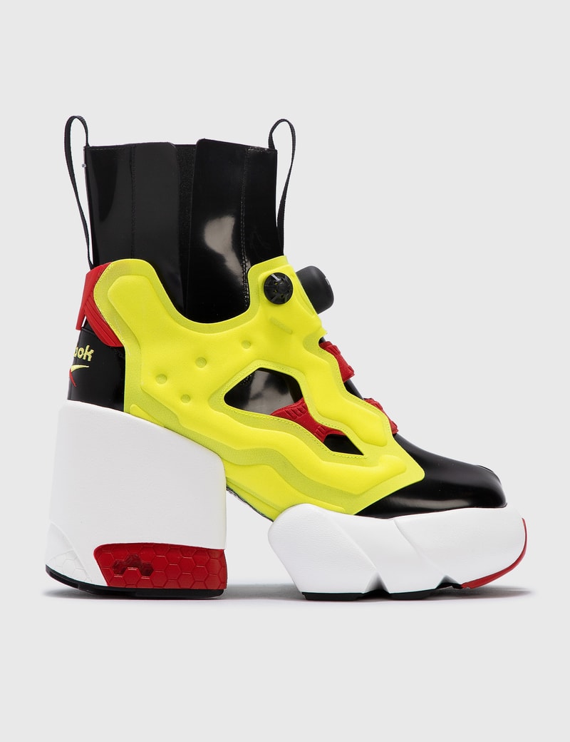 Image of Maison Margiela Maison Margiela x Reebok Tabi Instapump Ankle Boots
