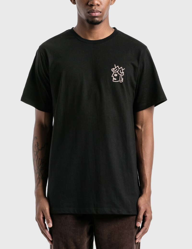 Image of Victoria Queenhead Logo T-Shirt