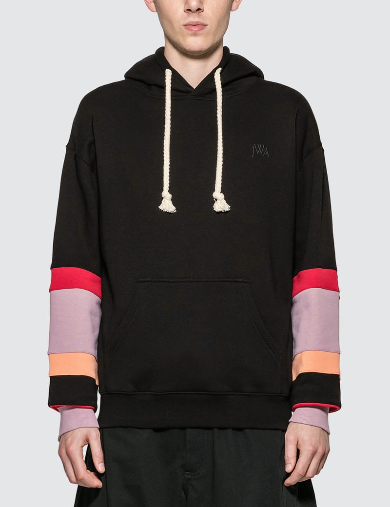 hoodie with different color sleeves