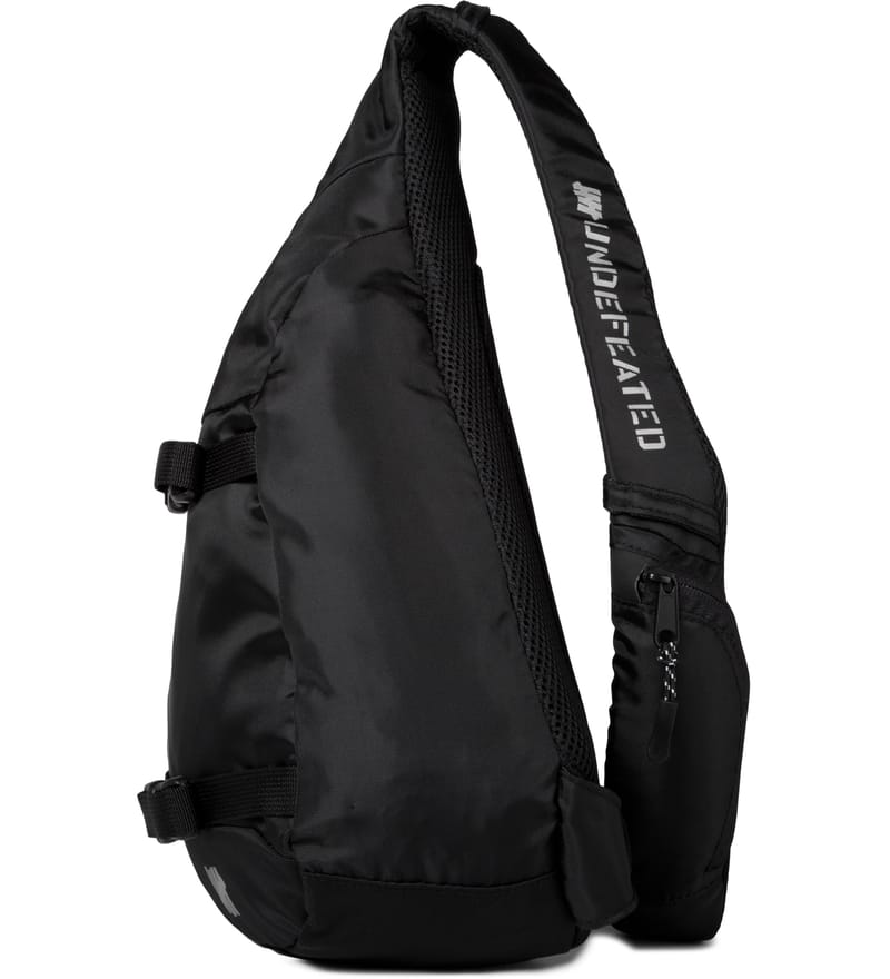 undefeated nike messenger bag