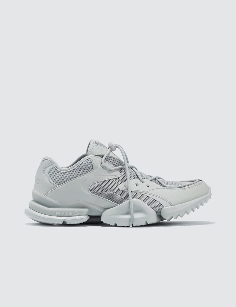 reebok run r
