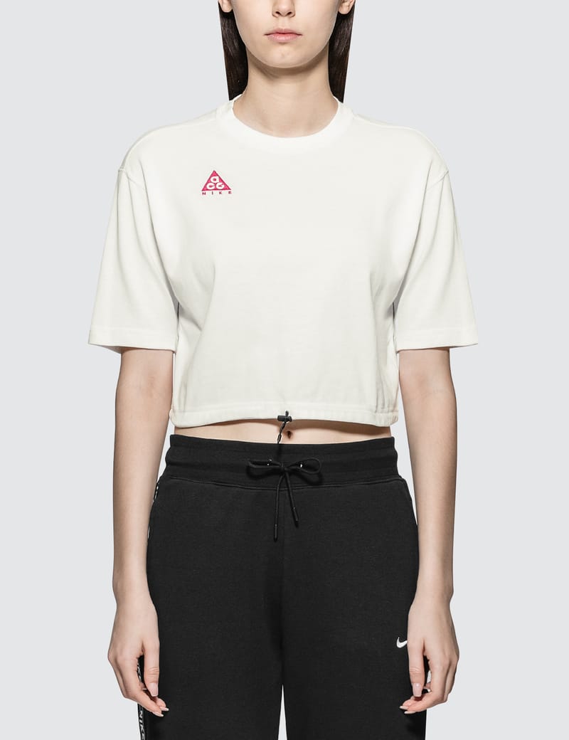 nike acg crop top