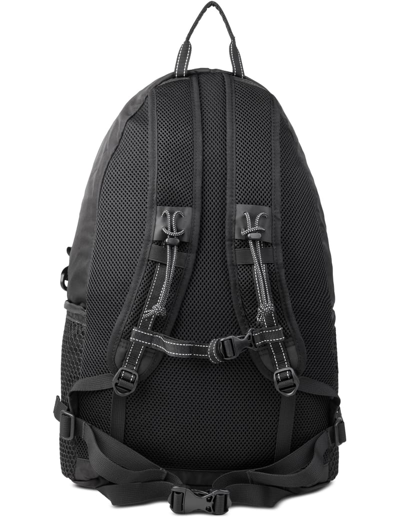 and wander 20l daypack