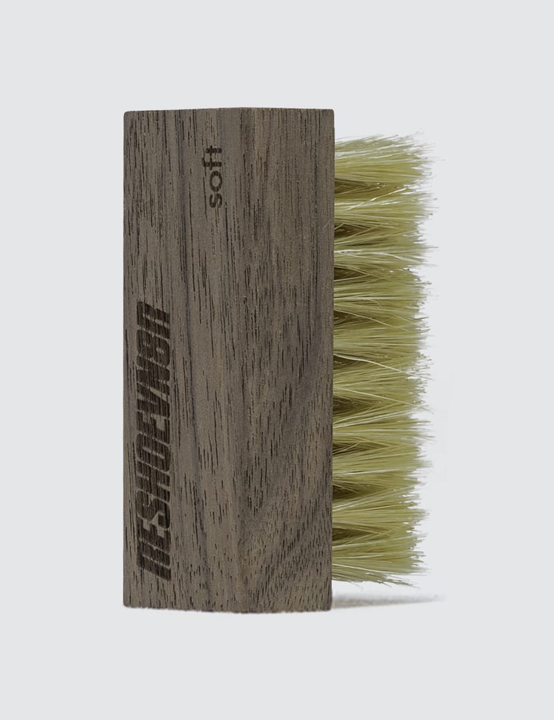 brass bristle brush reshoevn8r