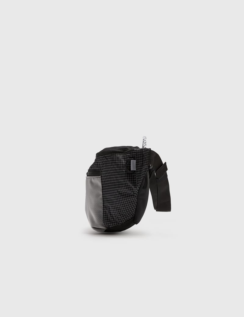 nike tech waist pack white