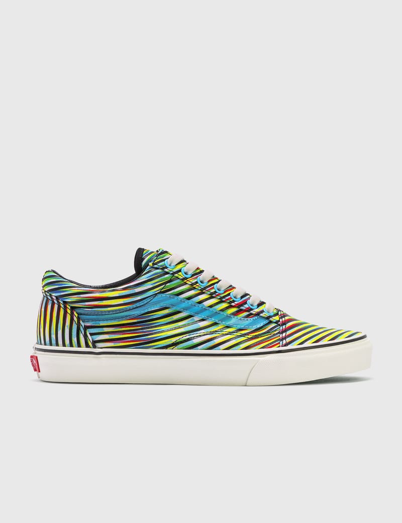 sneaker industry vans