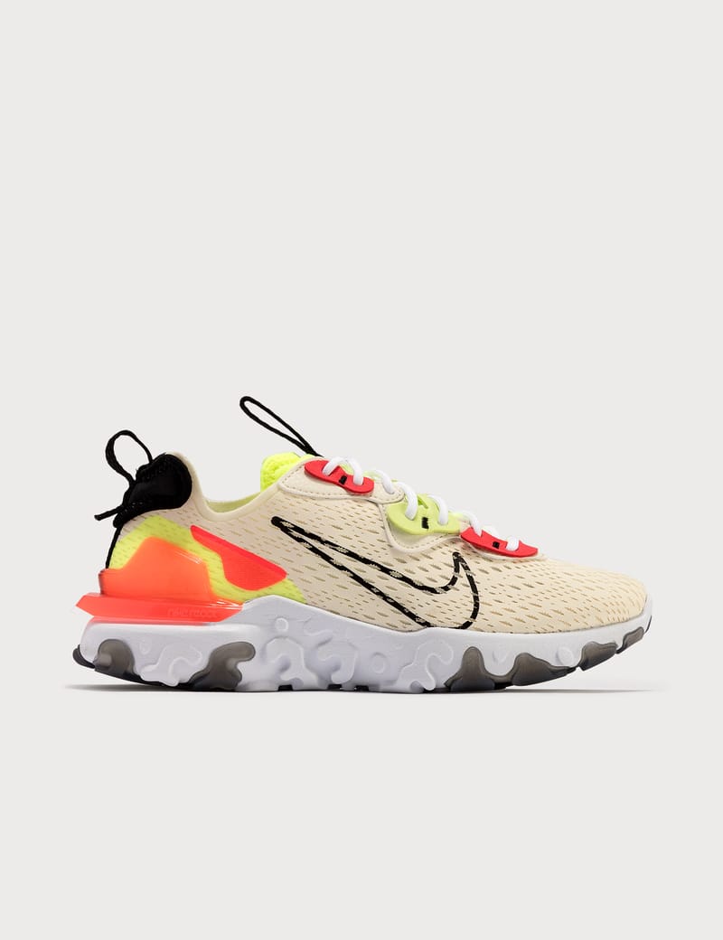 w nike nsw react vision