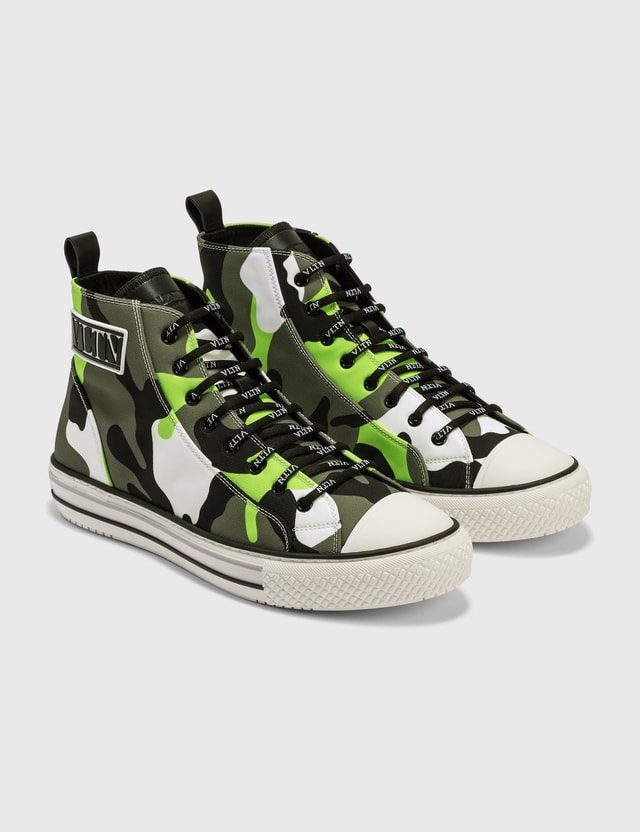 Valentino Valentino Garavani Camo High-Top Sneaker Army Green-verde Fluo-ne-bia/ne/bia Men