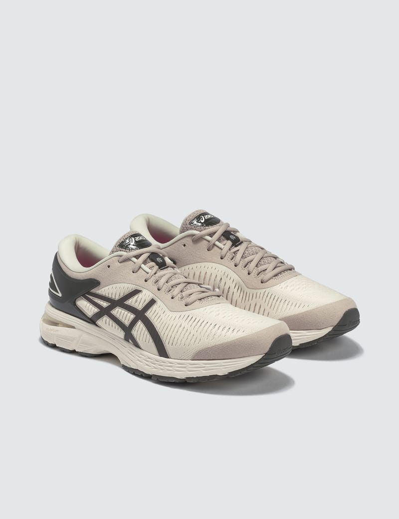 asics reigning champ gel kayano 25