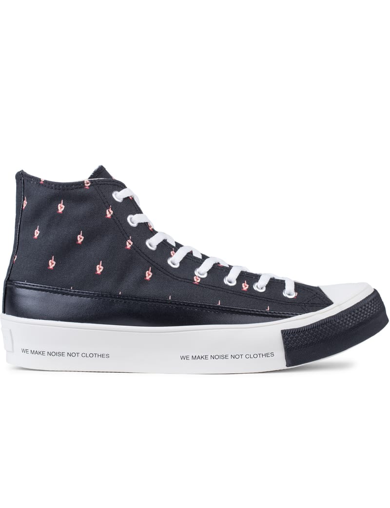 Middle Finger Pattern Canvas Sneakers 
