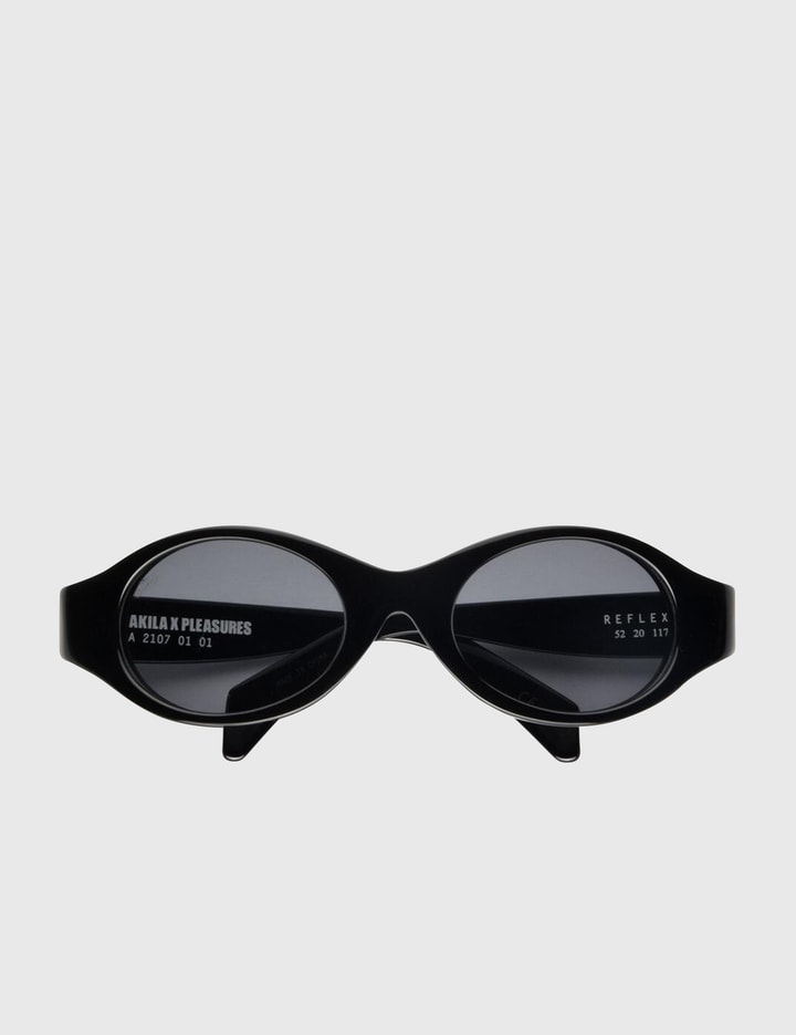 マクロン大統領が尾田栄一郎から One Piece の原画を貰う Hypebeast Jp