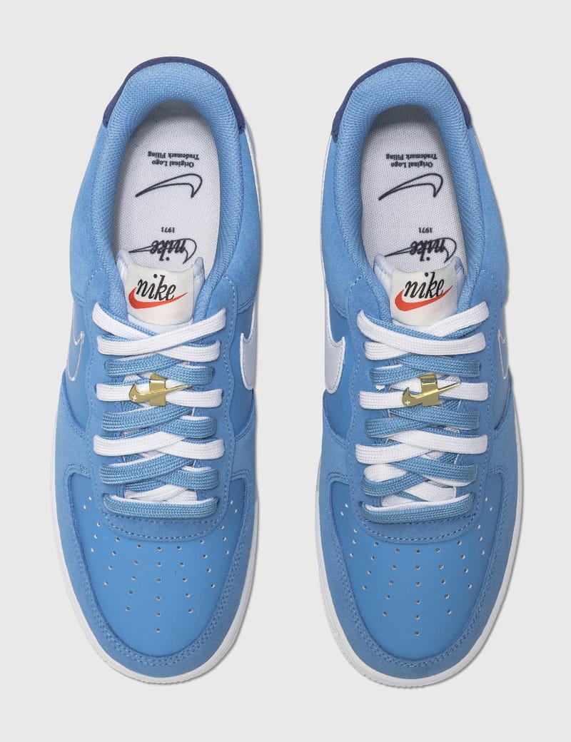 white  and  pl blue air force 1 07 trainers