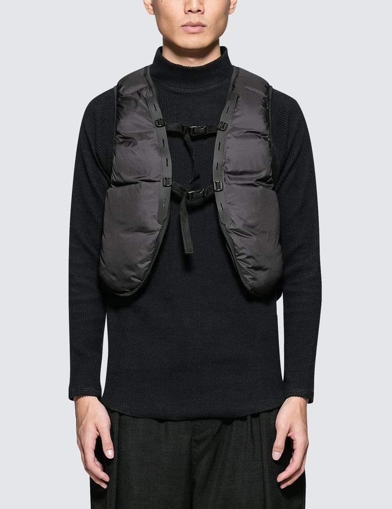 running puffer vest